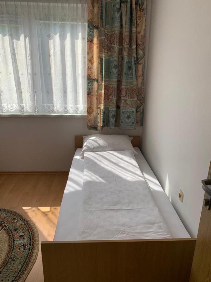 Kod Bajrame Hotel Szarajevó Kültér fotó