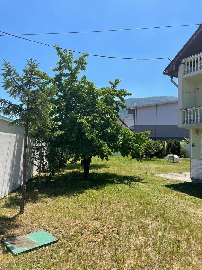 Kod Bajrame Hotel Szarajevó Kültér fotó