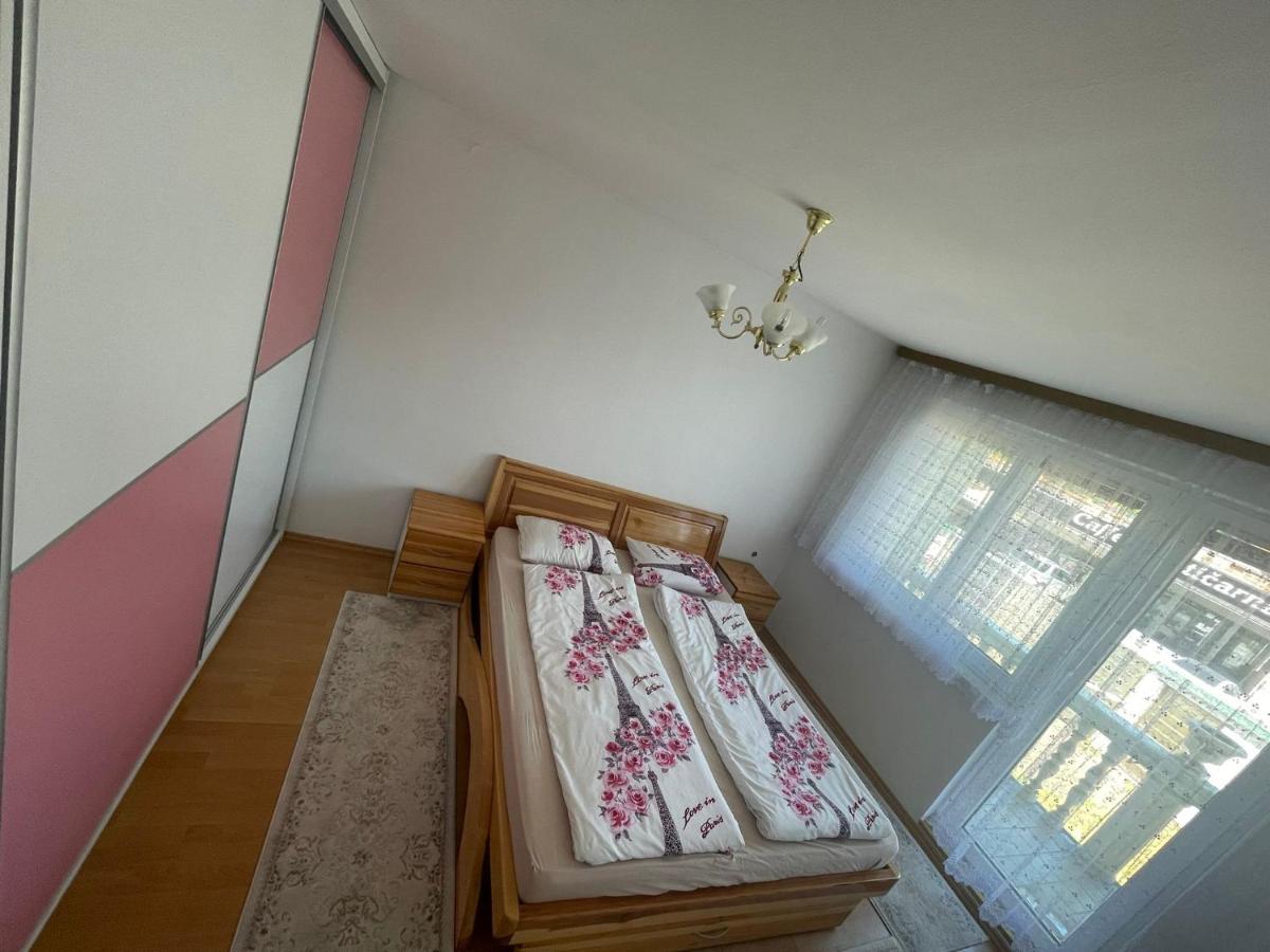 Kod Bajrame Hotel Szarajevó Kültér fotó