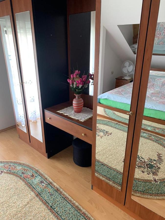 Kod Bajrame Hotel Szarajevó Kültér fotó